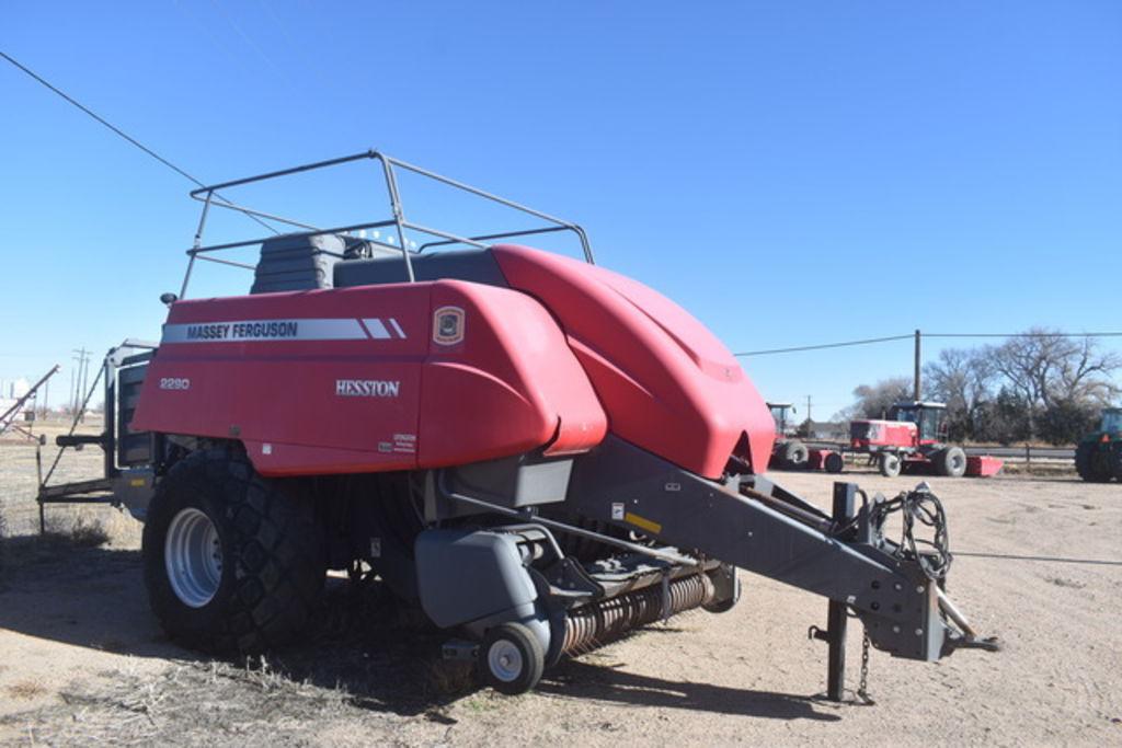 Main image Massey Ferguson Hesston 2290